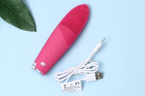 Máy rửa mặt siêu âm kèm chức năng nhiệt Massage RIOFADF-H