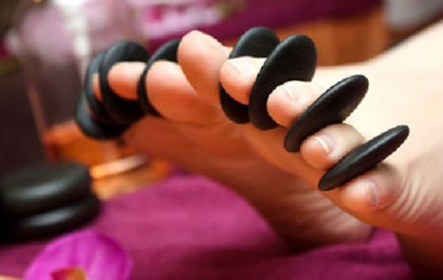 Đá nóng massage - Kẹp chân