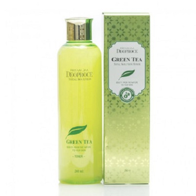 Nước hoa hồng trà xanh Deoproce (1)