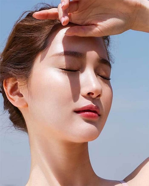 kem chong nang vat ly Obagi Mineral Sunshield Broad Spectrum SPF 50