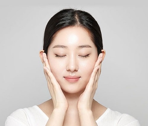 Dau tay trang tu la ngai cuu non HANYUL PURE ARTEMISIA DEEP CLEANSING OIL