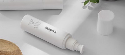 nuoc can bang cap am Organic Hempeak Toner